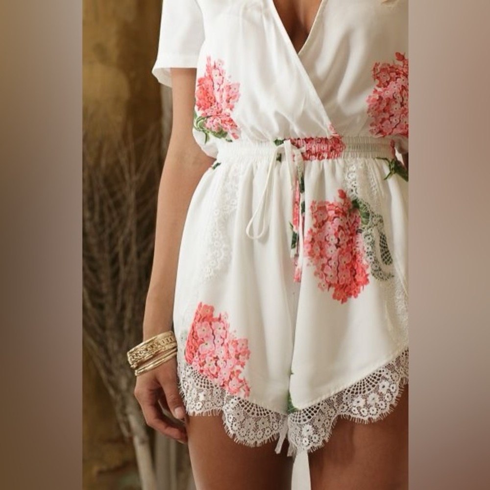 Teal & Tala | Floral Shortie Romper - Picture 2 of 7